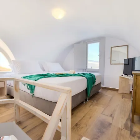 Villa Crystal Santorini